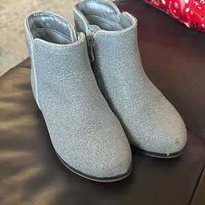 Cat & Jack Glittery Silver Boots toddler size 9